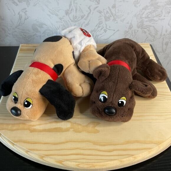 Retro Pound Puppies Plush Dog Pair With Collars & Diaper - Picture 4 of 6